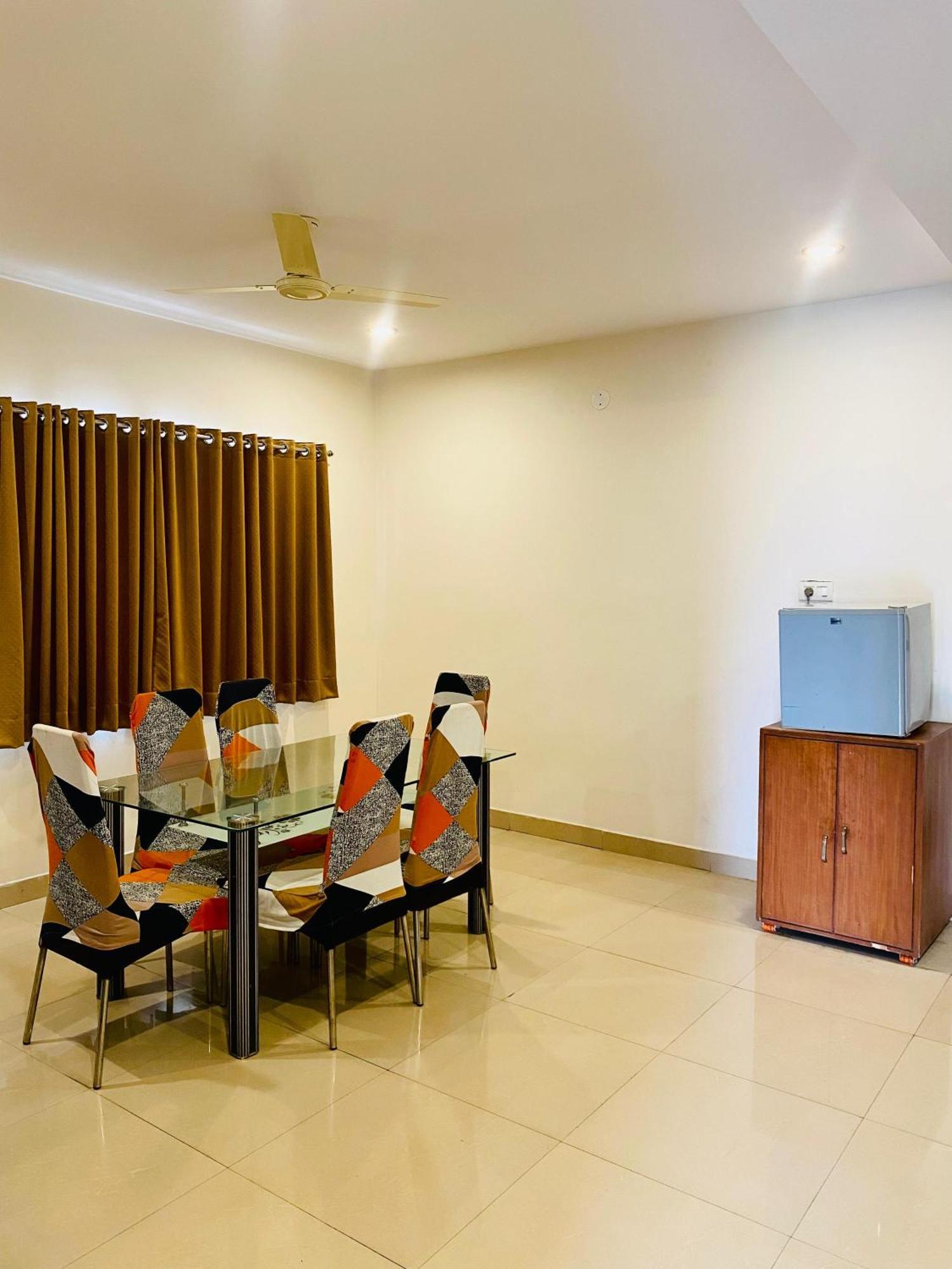 Shloka Residency Hotel เชมชาบัด ภายนอก รูปภาพ